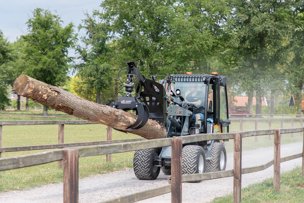 Tobroco-Giant heeft het gamma elektrische Giant wielladers uitgebreid met 3 modellen: G2700E HD, G2700E X-TRA HD en G2700E TELE HD.